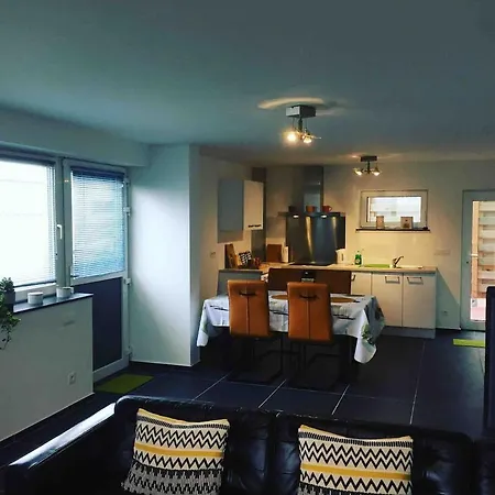 Duplex A L'entree De Avec Emplacement Velos *